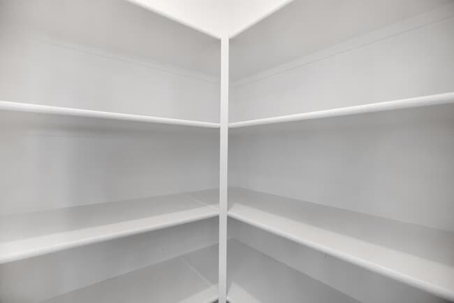 Building Photo - 9547 E Belmont Ave