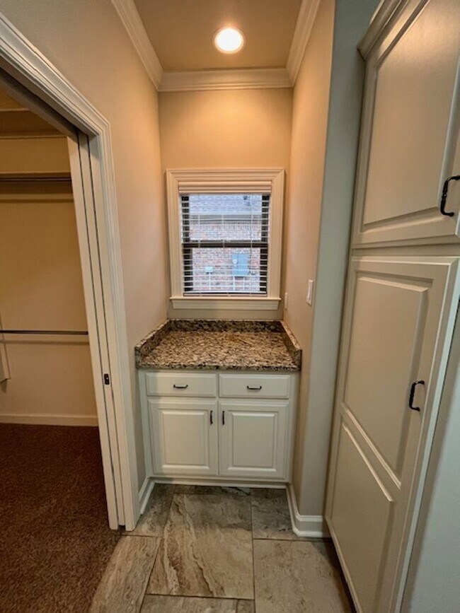 Building Photo - Beautiful 3/2 Brick Home Millers Glen Subdivision of Sherwood, Arkansas