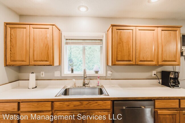 Building Photo - 3 br, 2 bath House - 120 25th Ave SE