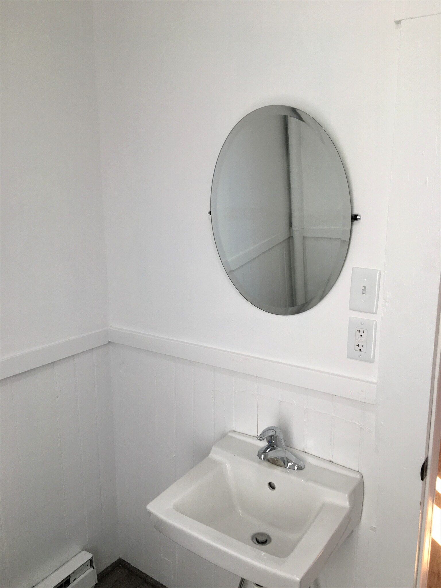 Building Photo - 25 W Boscawen St