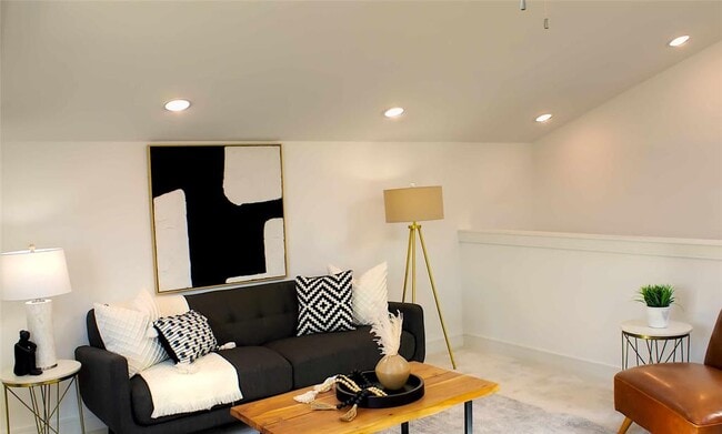 Building Photo - 300 Tesla Cir