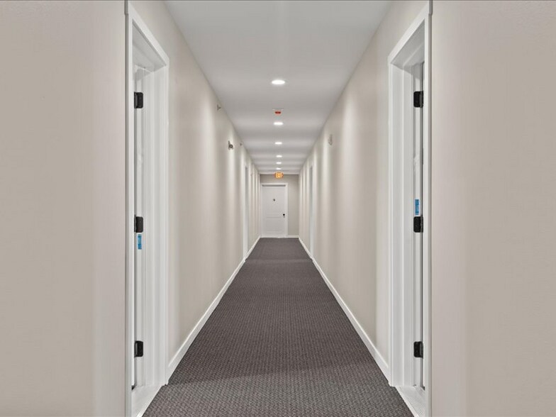 Building Photo - 7128 Thunder Vly Dr
