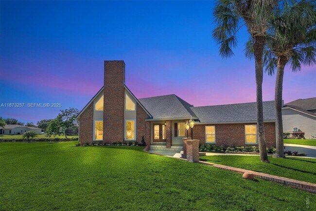 Building Photo - 1785 Lisa Ln