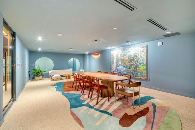 Building Photo - 90 FL-90