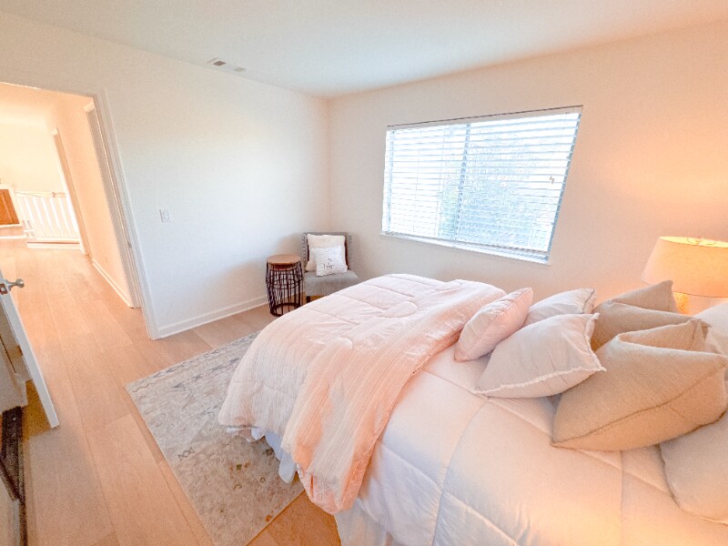 Building Photo - 115 Thatcher Ln