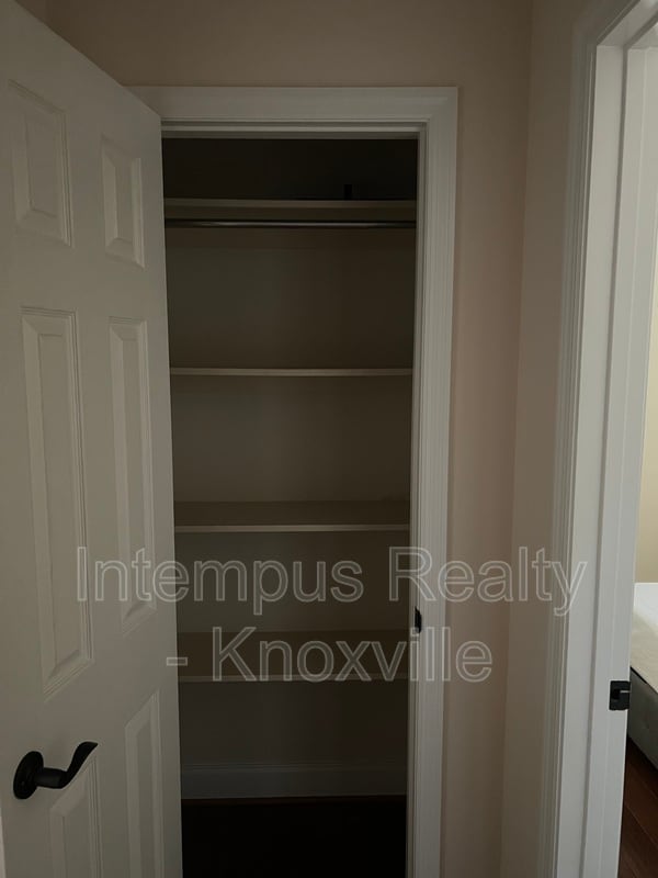 Building Photo - 7914 Gleason Dr