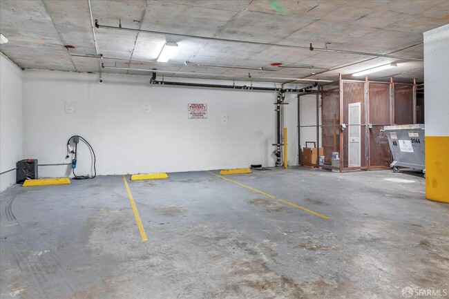 Building Photo - 69 Clementina St