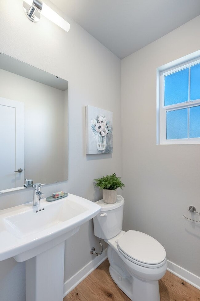 Building Photo - 4 Bed | 3.5 Bathroom | 1840 Sq Ft | $3,400