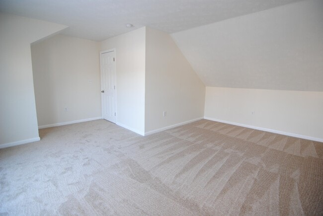 Building Photo - 18 Cadogan Way