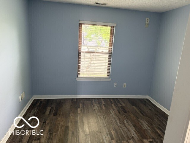 Building Photo - 8107 Southern Trails Pl