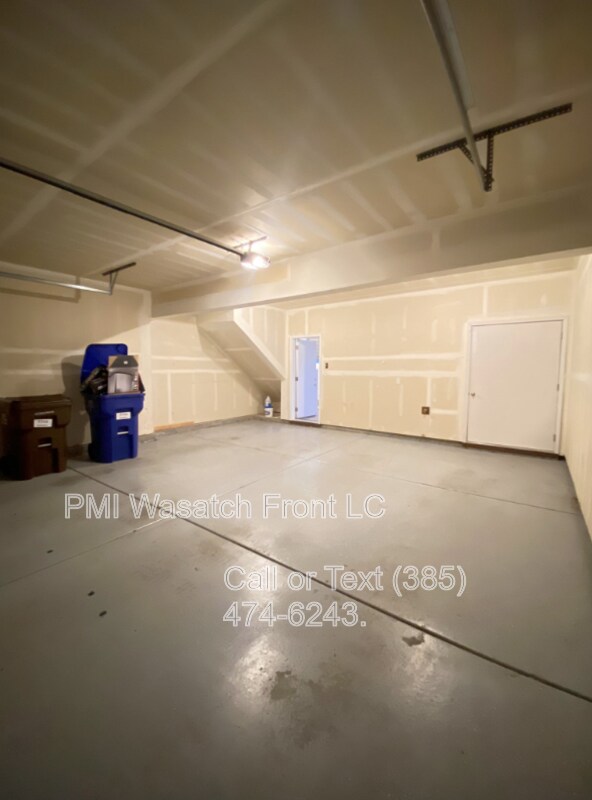 Building Photo - 5316 Solafax Ln