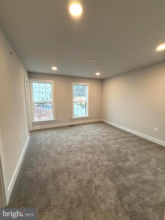 Building Photo - 4129 Ridgeview Ave