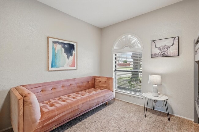 Building Photo - 3454 Livingston Ln