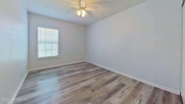 Building Photo - 12275 Deersong Dr