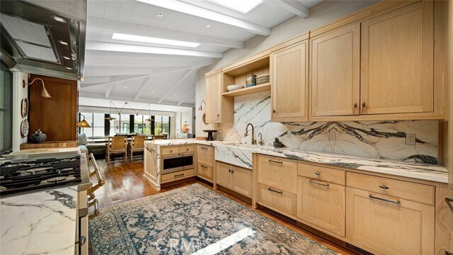 Building Photo - 27 Emerald Bay