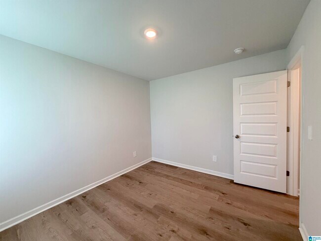 Building Photo - 132 Challenger Wy