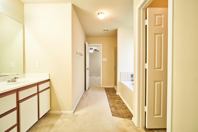 Building Photo - 3019 Zephyr Glen Way
