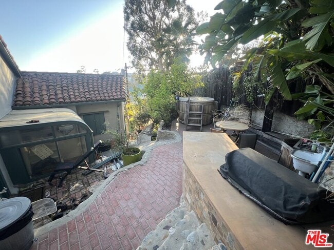Building Photo - 2666 Rutherford Dr