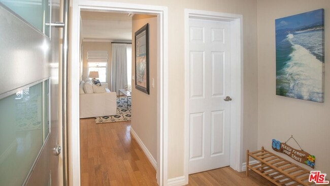 Building Photo - 2101 Ocean Ave