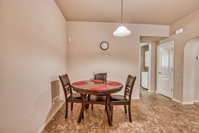 Building Photo - 14300 Gil Reyes Dr