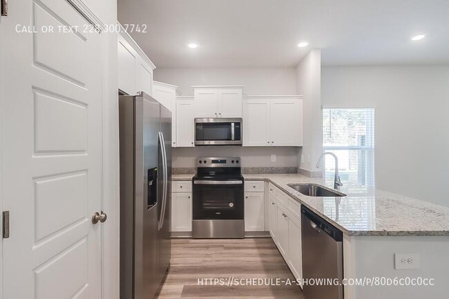 Building Photo - 12258 Fraizer Ln-