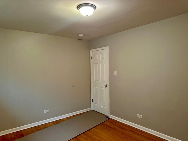 Building Photo - 2652 Woodworth Pl