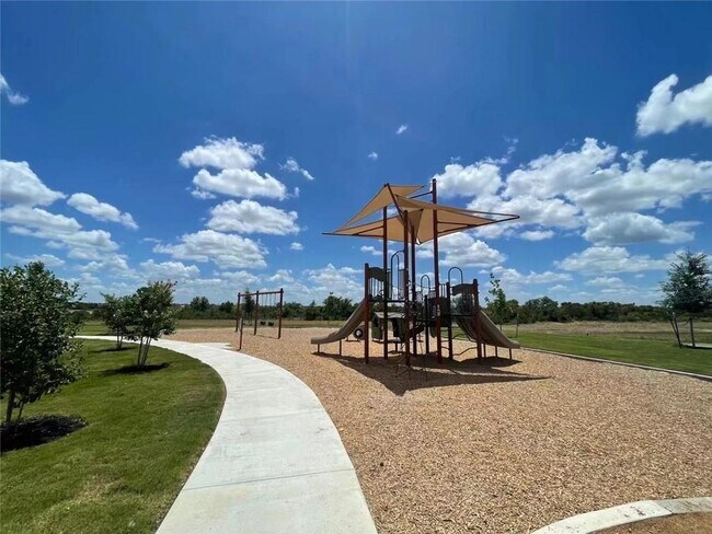 Building Photo - 1513 Weatherford Ln
