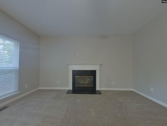 Building Photo - 621 Staffwood Dr