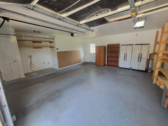 Building Photo - 1213 Amherst Dr
