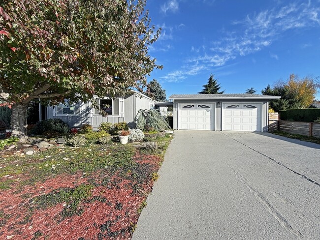 Building Photo - 85679 Hampstead Ln