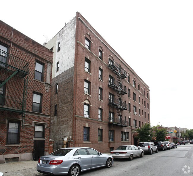 Building Photo - 30-95 34th St