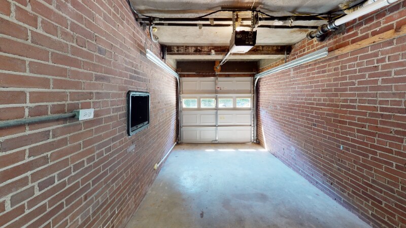 Building Photo - 500 N Thomas Rd