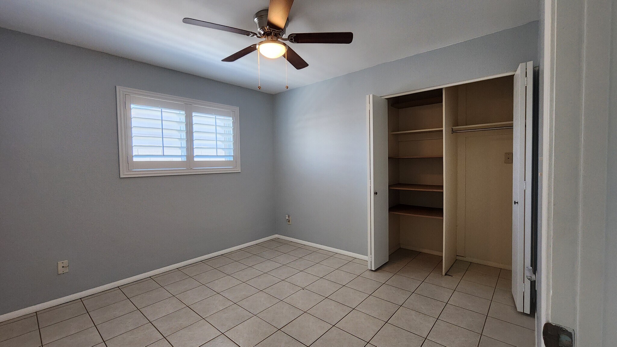 Building Photo - 3808 W Malapai Dr