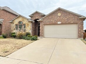 Building Photo - Great 3 Bdrm 2 Bath Home w Study in Argyle Tx