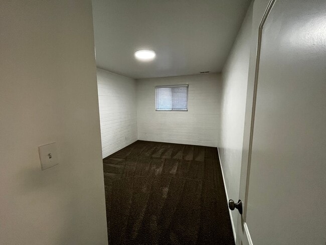 Building Photo - 265 E 200 N