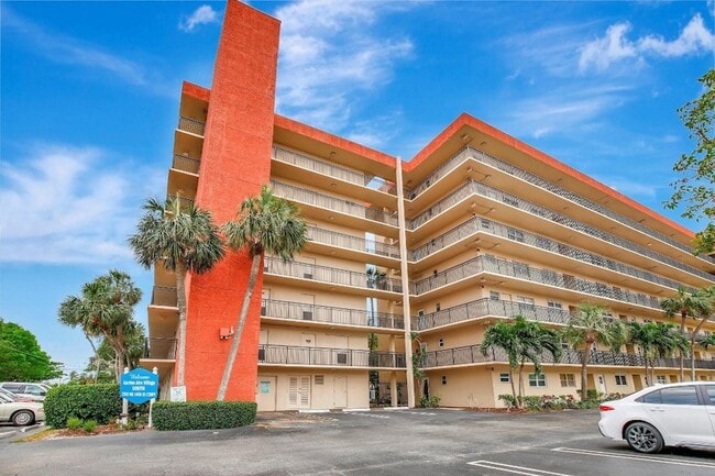 Building Photo - 2350 NE 14th Street Causeway