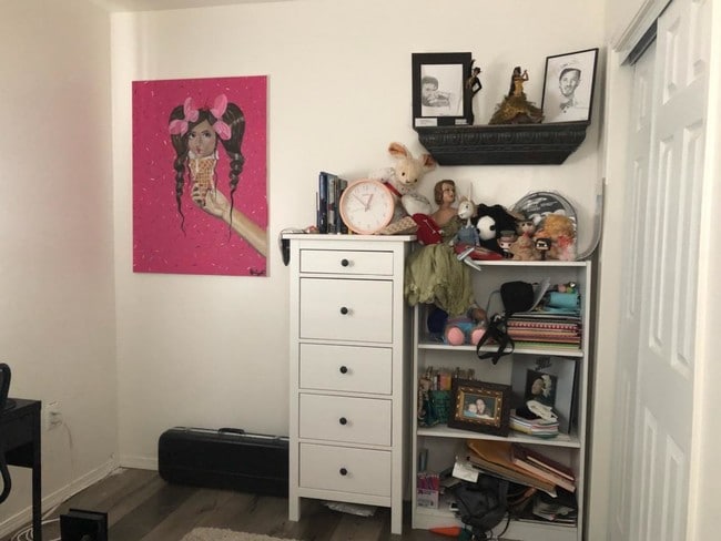 Primary Photo - 4215 E 1st St