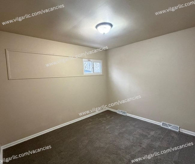 Building Photo - Cozy 3 Bedrooms • 1 Bathroom house in Gary, IN