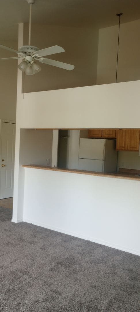 Building Photo - 975 Park