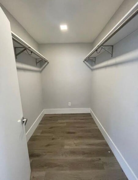 Building Photo - 2780 SW 31st Ave