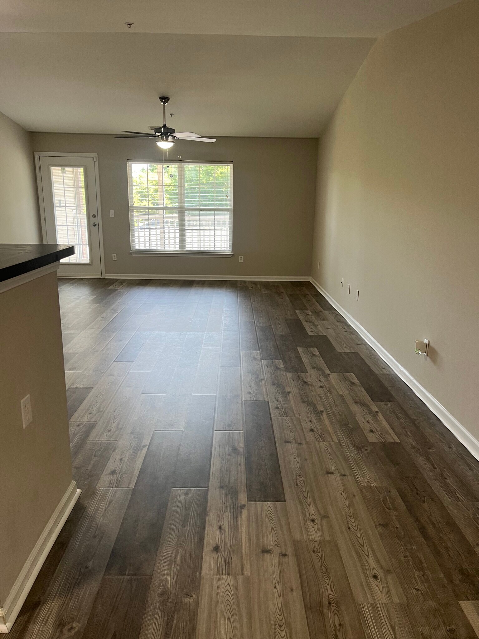 Building Photo - 3716 Cotswold Ave