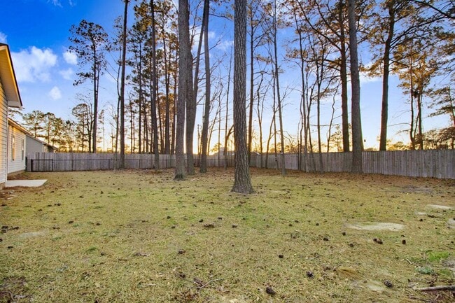Building Photo - MUST SEE! Stunning 3 BR | 2 BA Home for Re...