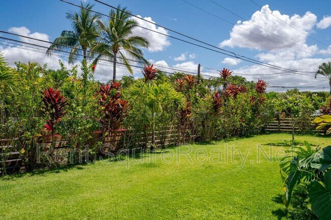 Building Photo - 52 Alahele Pl