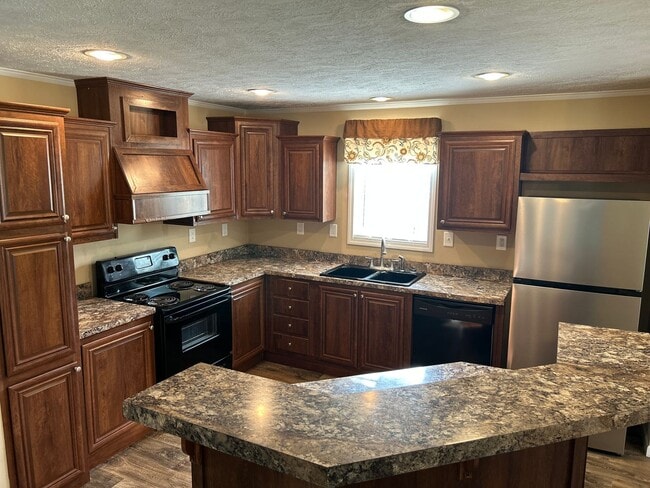 Building Photo - Move in Ready - 2 Bedroom/2 Bath