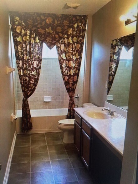 Building Photo - 14744 Grassy Hole Ct