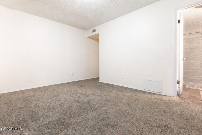 Building Photo - 10545 Palomino St