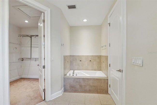 Building Photo - 1517 Woodward St