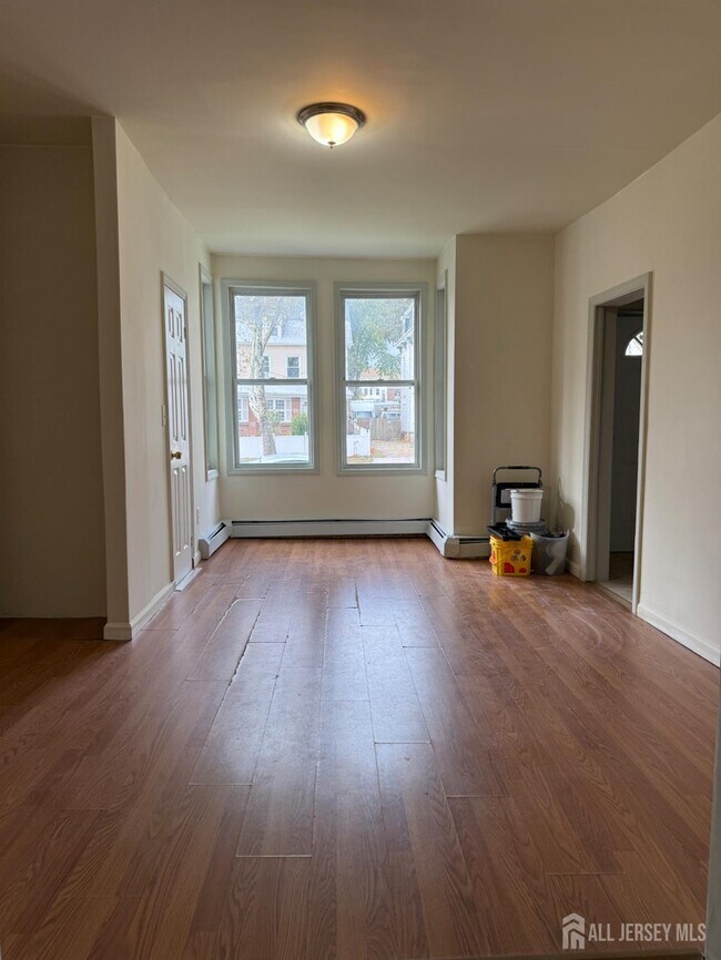 Building Photo - 400 High St