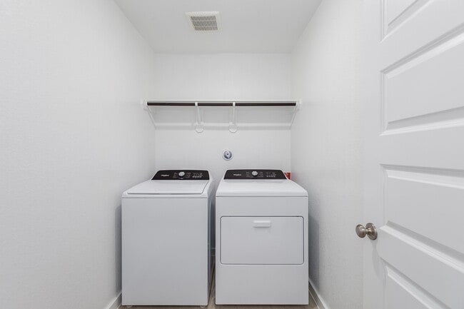 Building Photo - 16703 Sterling Clf St