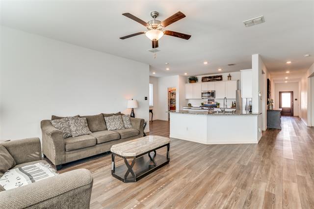 Building Photo - 843 Sitwell Dr